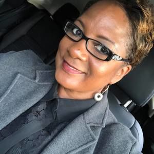 Meet your Posher, Valerie